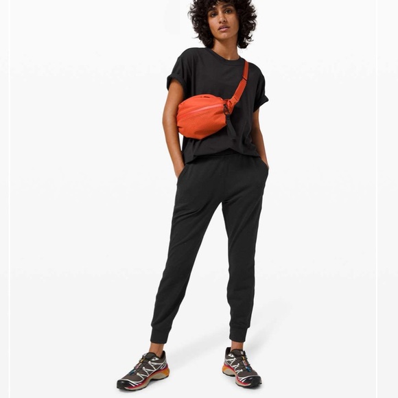 Lululemon LA Warm Down High-Rise Jogger - Picture 3 of 12